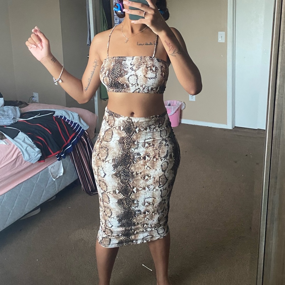 Two piece set